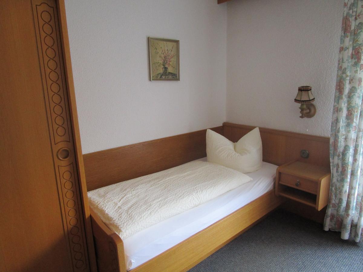 Pension Unterstein เชอเนา อัม เคอนิกเซ ภายนอก รูปภาพ